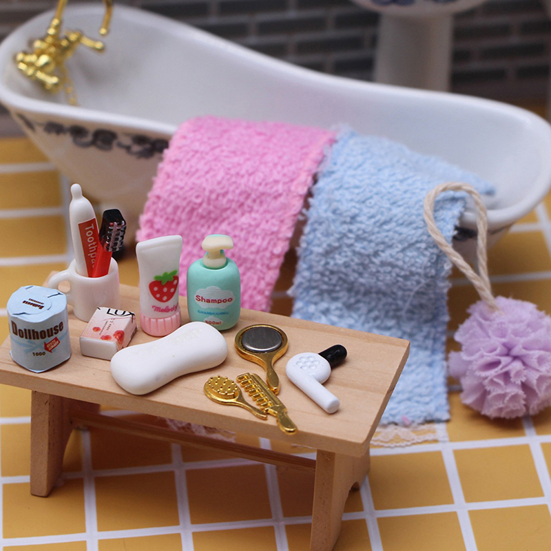 Kids Toys House - ドールハウスミニチュア実用的なバスルームアクセサリーヘアドライヤーミラーモデルキット子供のおもちゃミニバスルームドレッシングツールアクセサリー