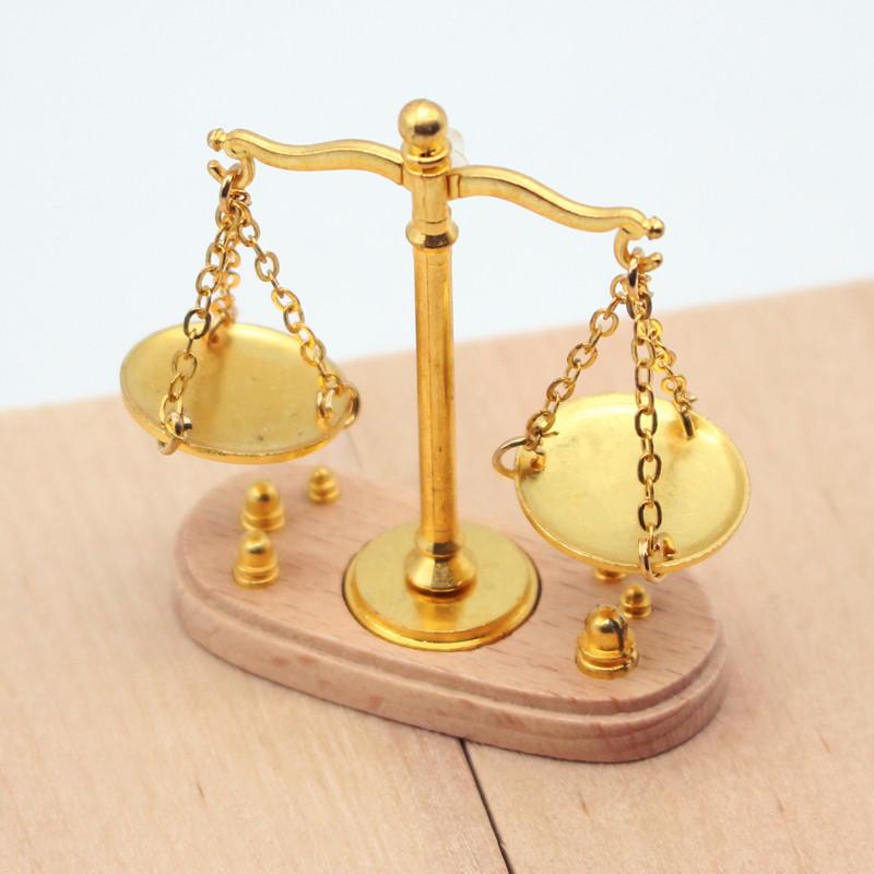 ドールハウスヴィンテージバランススケールミニチュアモデルアク - Kids Toys House のレビューと価格