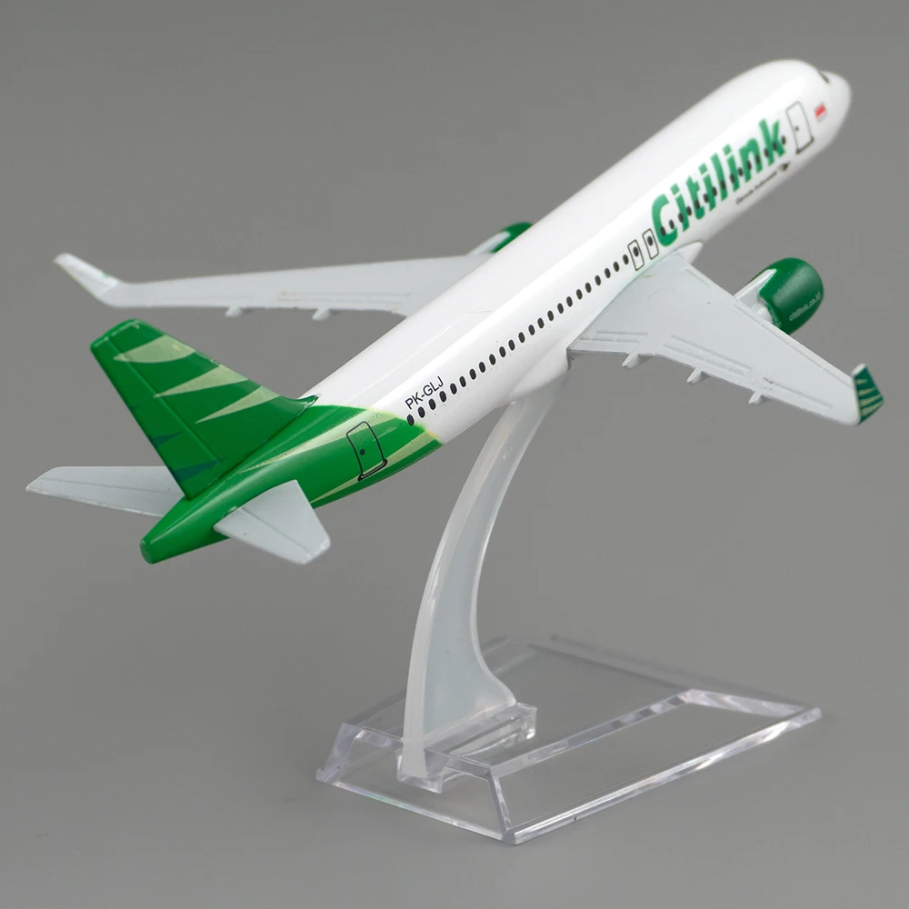 1/400 航空機インドネシア Citilink エアバス  - Kids Toys Indonesia のレビューと価格