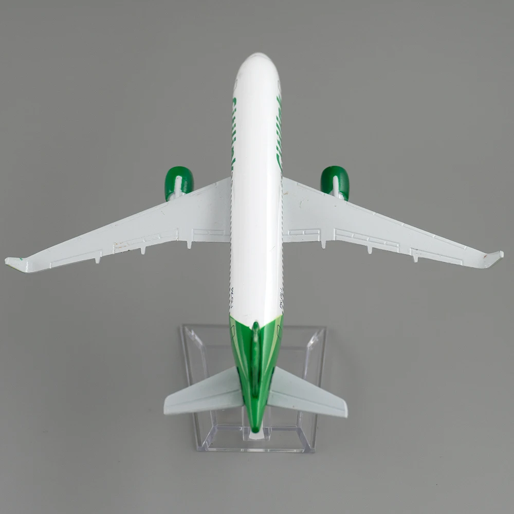 1/400 航空機インドネシア Citilink エアバス  - Kids Toys Indonesia のレビューと価格